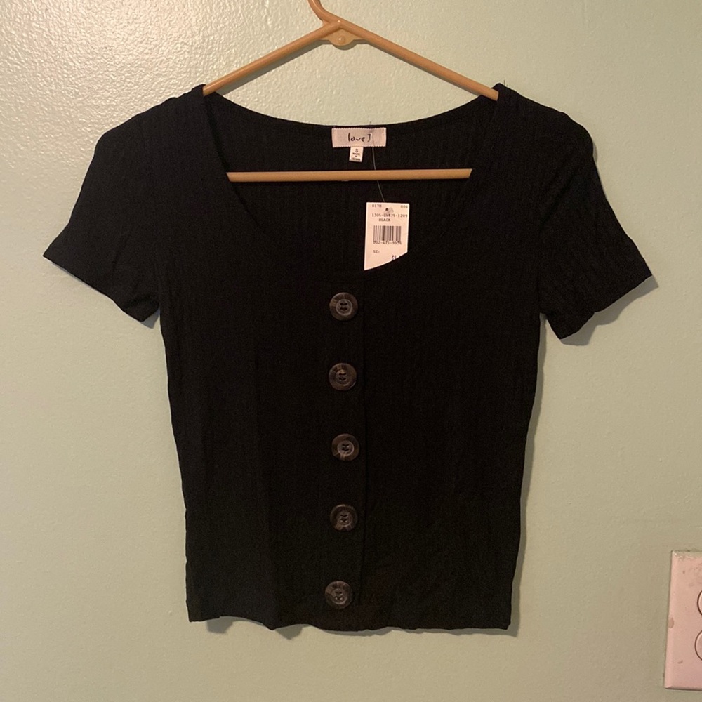 Black shirt